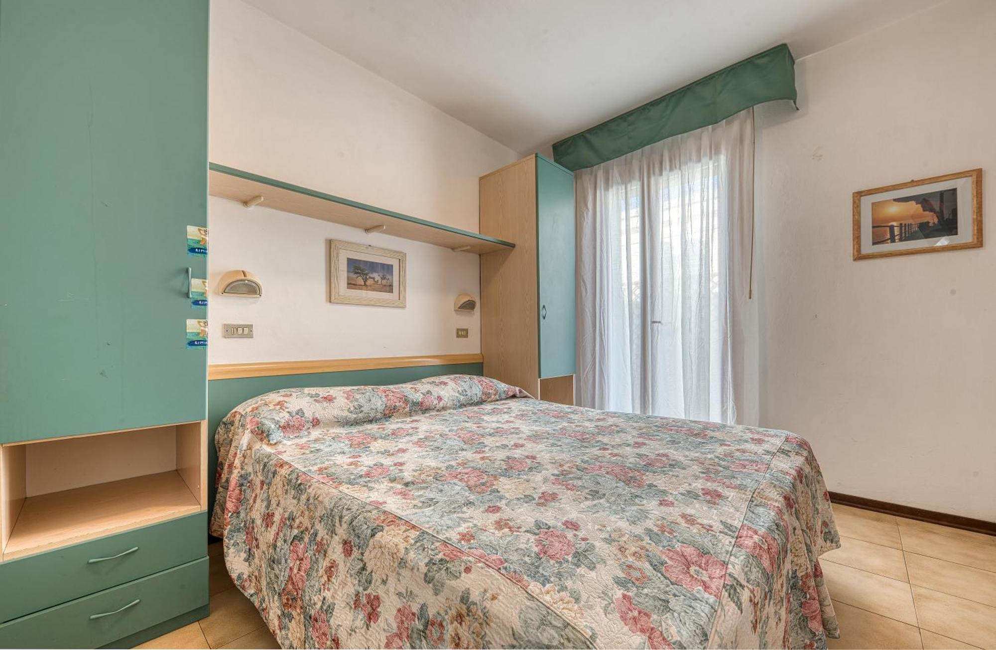 Hotel Residence Charles Rimini Bagian luar foto